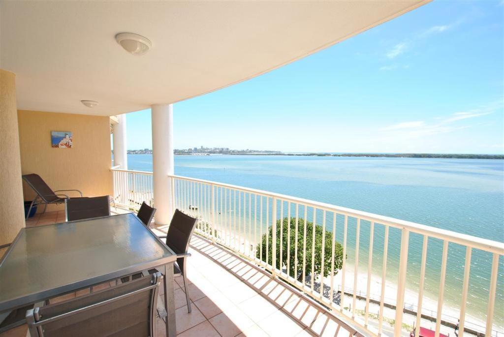 Riviere On Golden Beach Caloundra Exterior foto