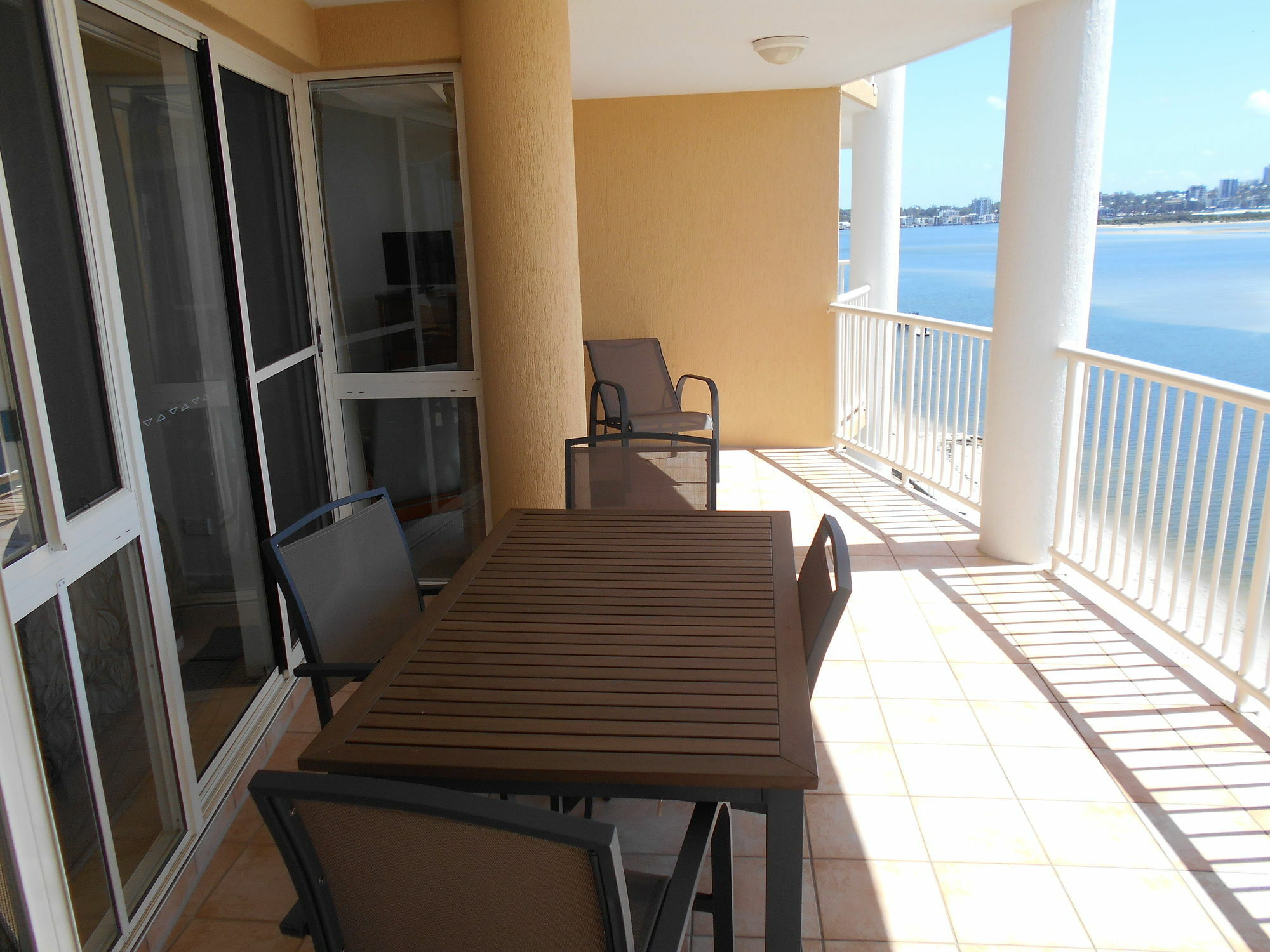 Riviere On Golden Beach Caloundra Exterior foto