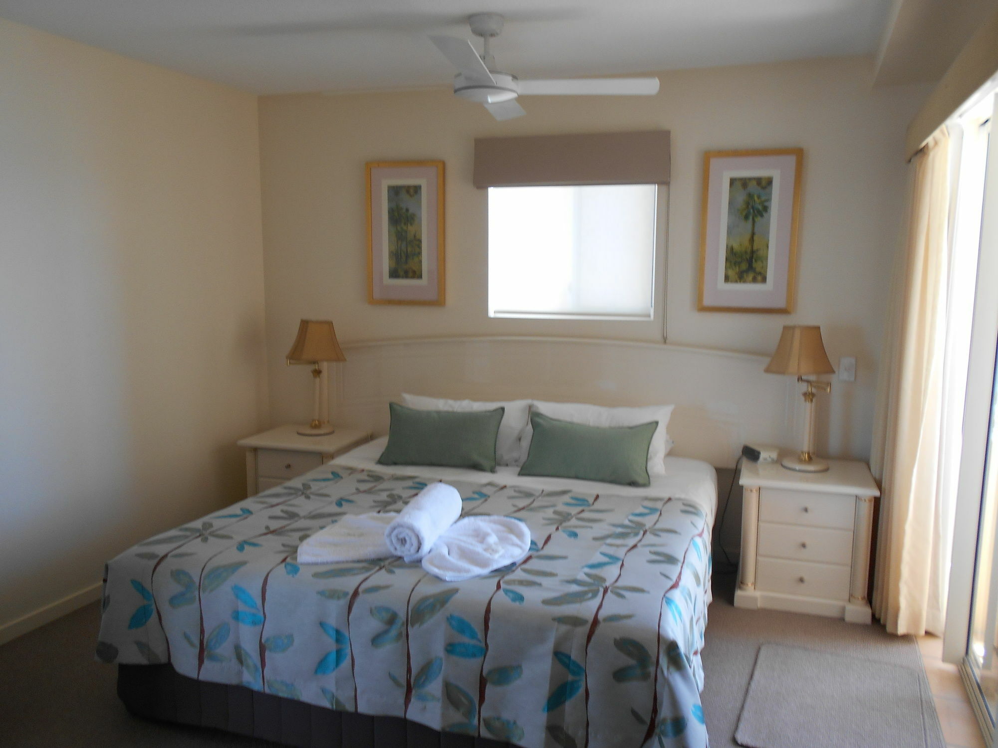Riviere On Golden Beach Caloundra Exterior foto
